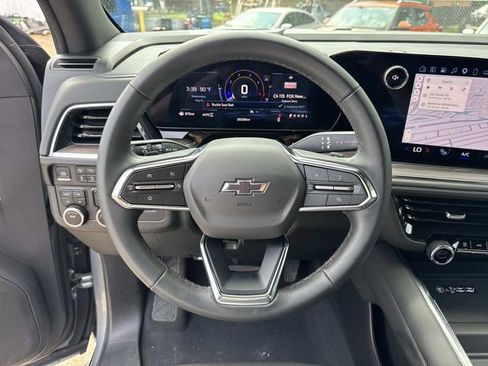 Used 2025 Chevrolet Tahoe Z71 AWD/4WD image 45