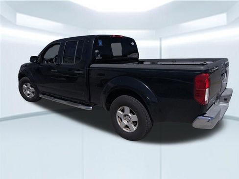 Used 2007 Nissan Frontier SE w/ SE Value Truck Pkg image 5