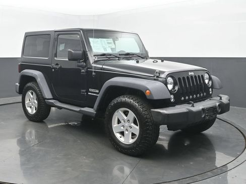 Used 2015 Jeep Wrangler Sport w/ Quick Order Package 24S AWD/4WD image 7