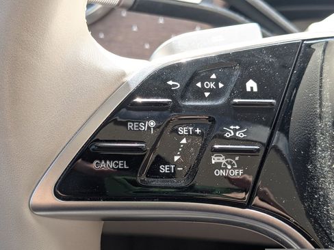 Certified 2023 Mercedes-Benz EQS 450+ SUV image 12