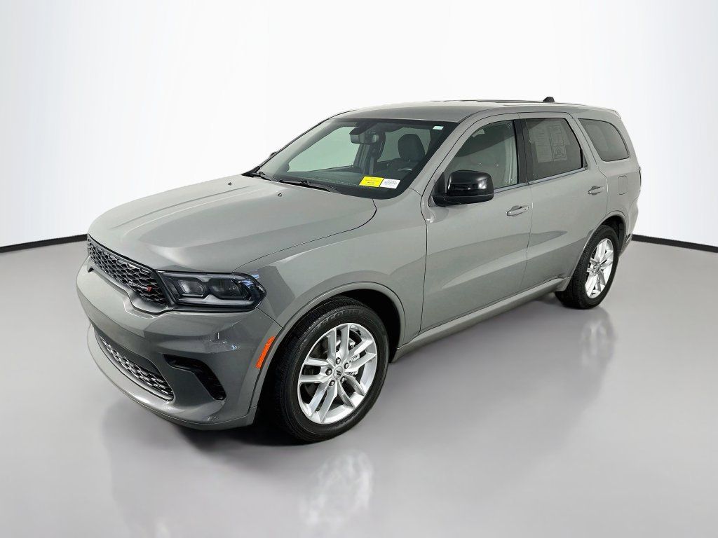 Used 2024 Dodge Durango GT RWD image 3