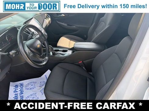 Used 2018 Chevrolet Malibu LT image 13