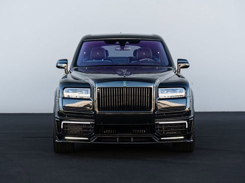 Used 2023 Rolls-Royce Cullinan Black Badge image 16