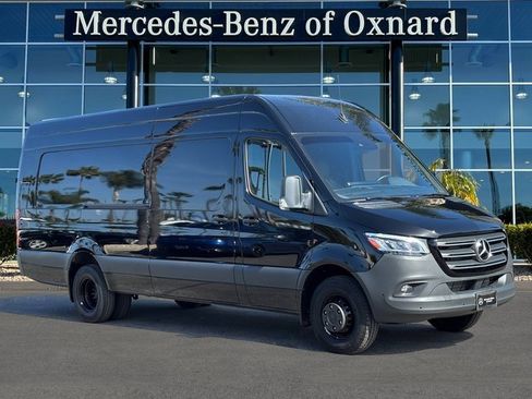 Used 2024 Mercedes-Benz Sprinter 3500 image 1