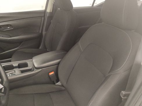 Used 2025 Nissan Sentra S FWD image 17