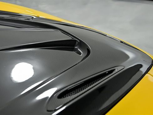 Used 2022 McLaren 720S Luxury RWD image 8