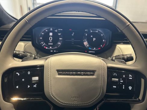 Used 2023 Land Rover Range Rover Sport First Edition image 10