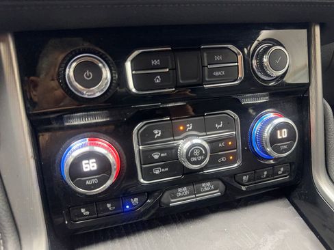 Used 2024 GMC Yukon Denali AWD/4WD image 72