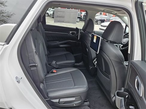 New 2025 Kia Sorento SX image 12
