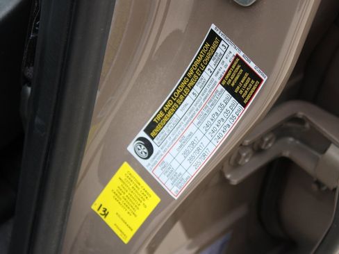 Used 2024 Nissan Frontier PRO-4X w/ Pro Premium Package image 33