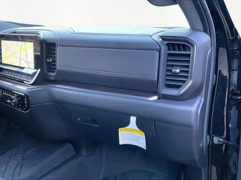 Used 2025 Chevrolet Silverado 2500 LT w/ Leather Package image 18