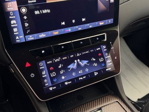 New 2025 Maserati Grecale Folgore image 9