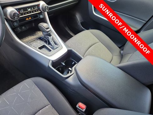Used 2025 Toyota RAV4 XLE w/ Convenience Package FWD image 25