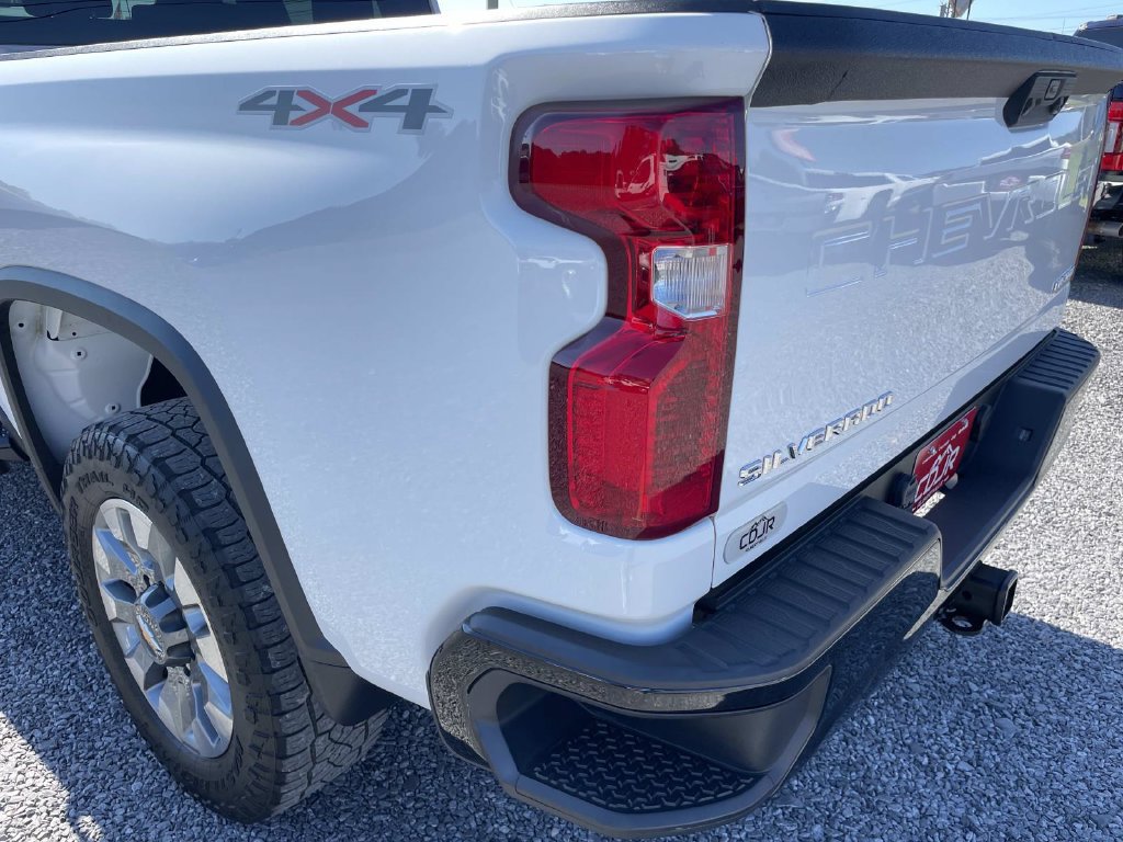 Used 2022 Chevrolet Silverado 2500 Custom w/ Gooseneck/5TH Wheel Package AWD/4WD image 18