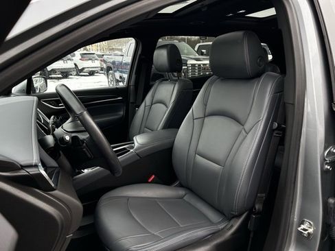 Used 2024 Buick Enclave Essence w/ Experience Buick Package image 13