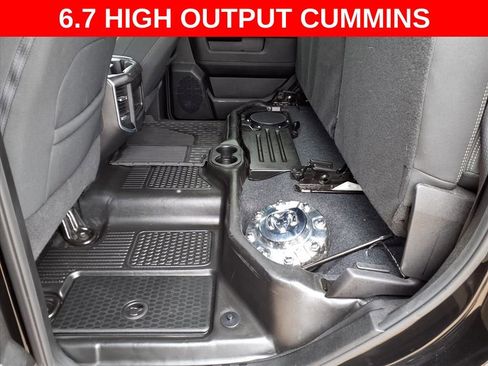 Used 2024 RAM 3500 Big Horn w/ Sport Appearance Package image 27