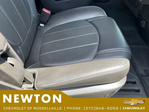 Used 2017 Buick Enclave Leather FWD image 25