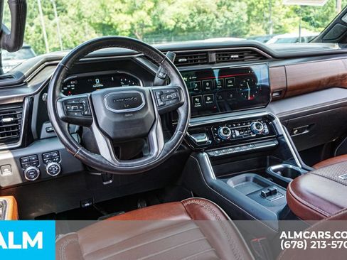 Used 2024 GMC Sierra 3500 Denali Ultimate AWD/4WD image 26