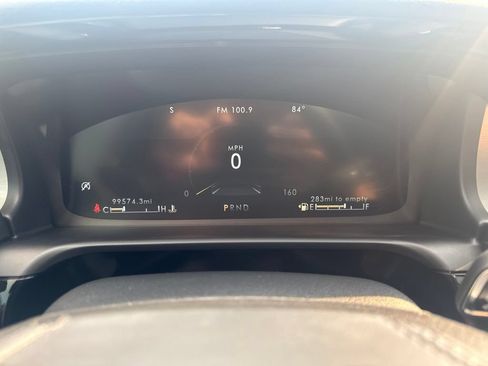 Used 2023 Lincoln Aviator AWD w/ Premium Package image 16