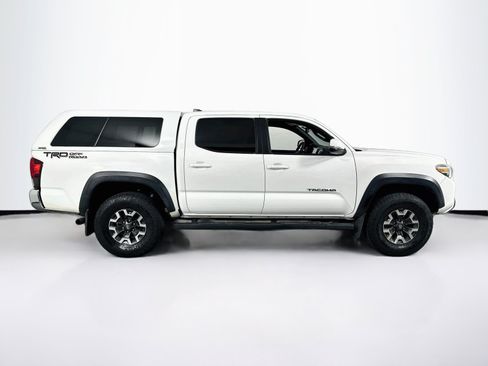 Used 2019 Toyota Tacoma TRD Off-Road RWD image 4