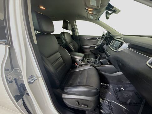 Used 2017 Kia Sorento EX AWD/4WD image 29