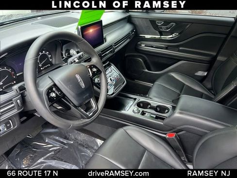 Used 2022 Lincoln Corsair AWD w/ Equipment Group 101A image 10