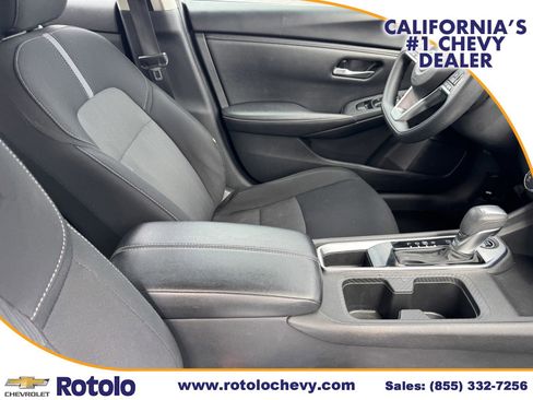 Used 2024 Nissan Sentra SV image 8