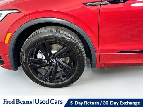 Used 2024 Volkswagen Tiguan SE R-Line AWD/4WD image 37