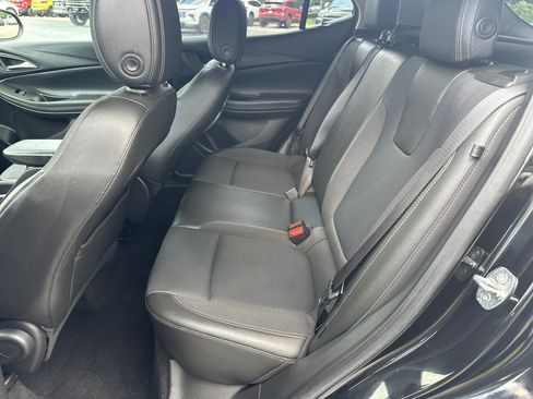 Certified 2023 Buick Encore GX Preferred FWD image 19