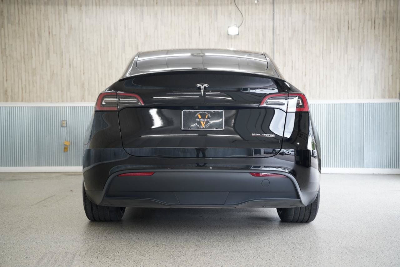 Used 2024 Tesla Model Y Performance AWD/4WD image 8