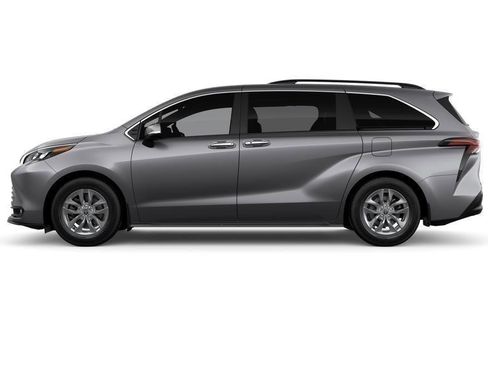 New 2026 Toyota Sienna XLE FWD image 19