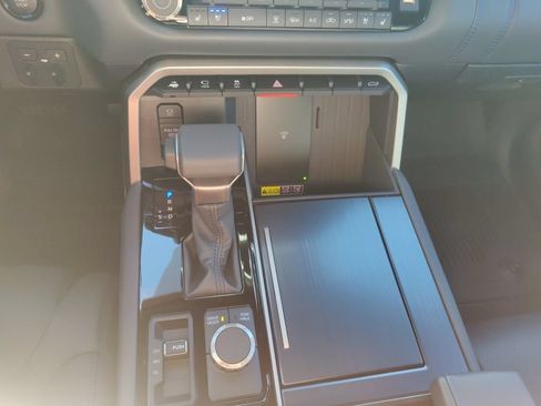 New 2026 Toyota Tundra Platinum AWD/4WD image 16