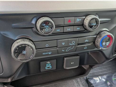 New 2026 Ford F550 4x4 Supercab Super Duty image 21