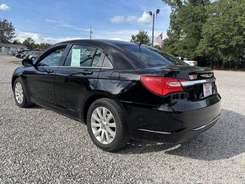 Used 2014 Chrysler 200 Touring image 5