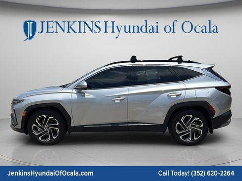 Used 2025 Hyundai Tucson Limited FWD image 6