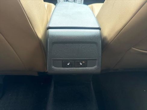 Used 2020 Volkswagen Jetta SE w/ SE Cold Weather Package FWD image 23