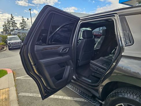 Used 2021 Chevrolet Tahoe Z71 AWD/4WD image 16