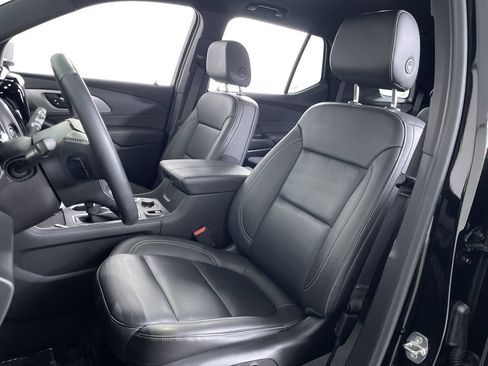 Used 2023 Chevrolet Traverse LT AWD/4WD image 12
