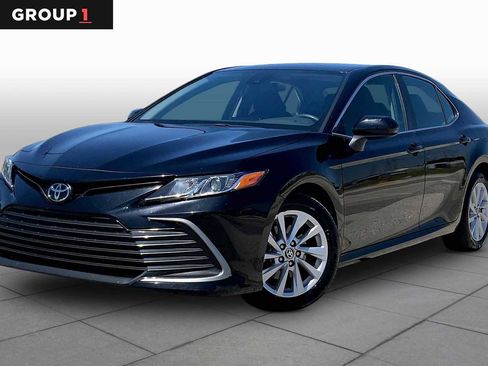 Used 2024 Toyota Camry LE FWD image 1