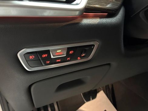 Used 2020 BMW X5 xDrive40i w/ M Sport Package AWD/4WD image 26