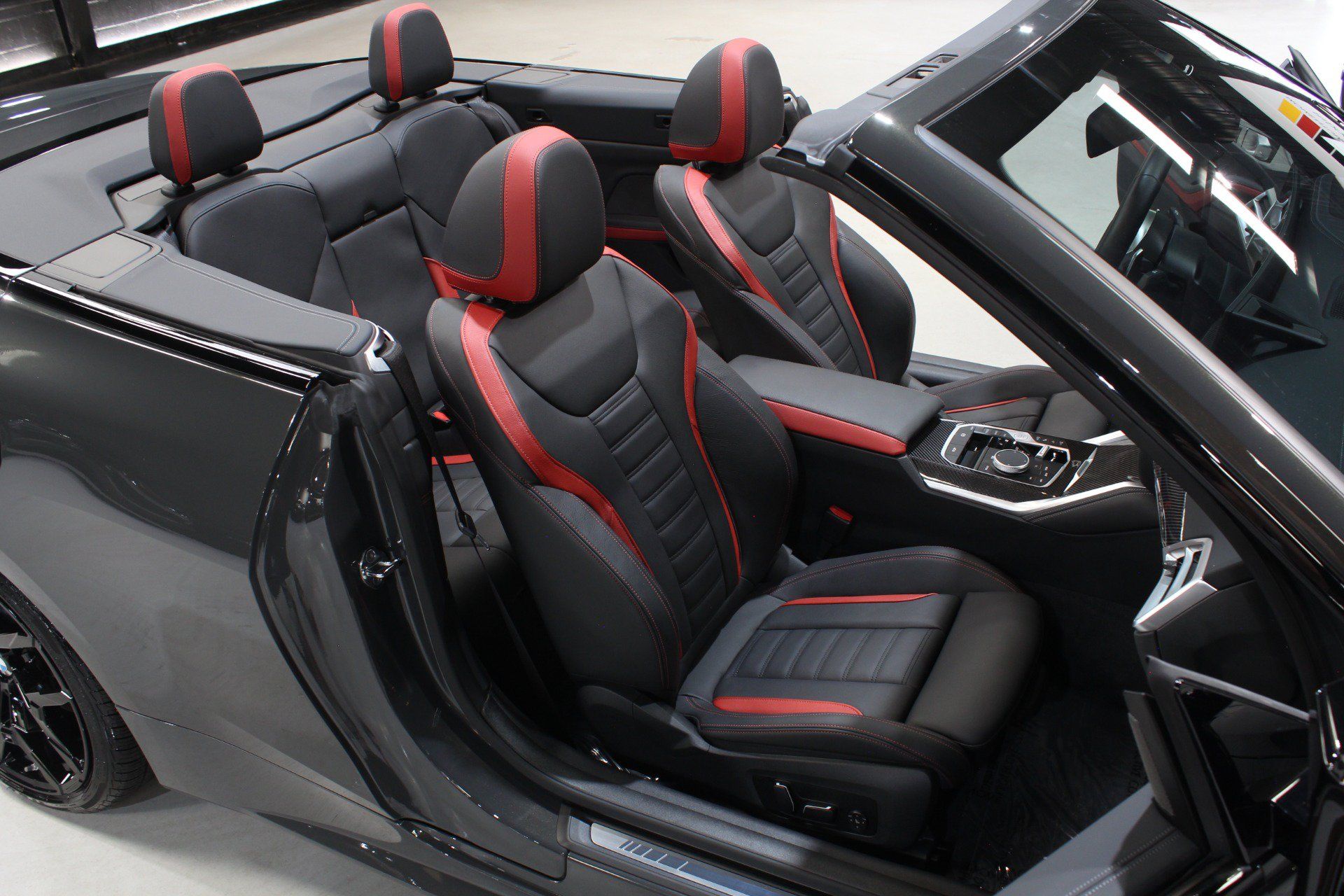 Used 2026 BMW M440i Convertible w/ Premium Package RWD image 35