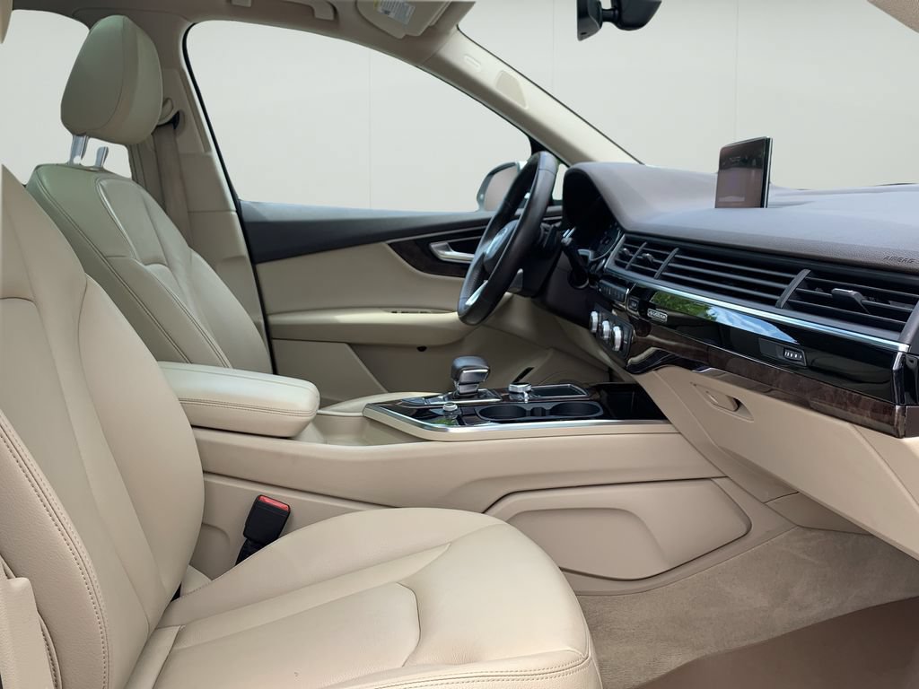 Used 2018 Audi Q7 3.0T Premium Plus AWD/4WD image 35