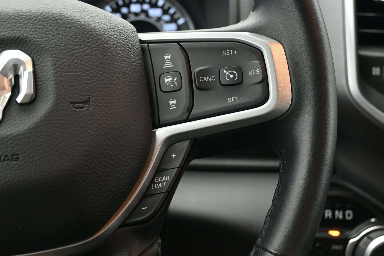 Used 2024 RAM 2500 Big Horn w/ Night Edition AWD/4WD image 18