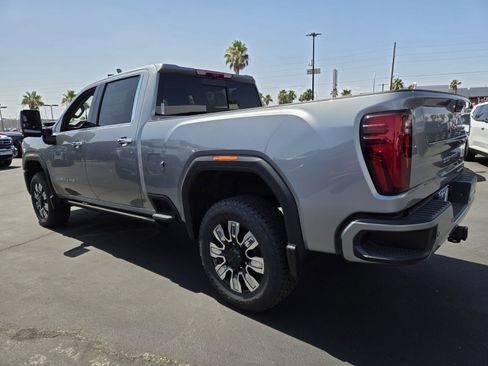 New 2025 GMC Sierra 2500 Denali w/ Denali Reserve Package image 3