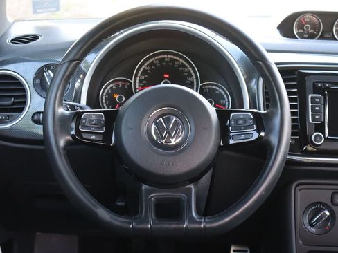 Used 2013 Volkswagen Beetle 2.0T FWD image 18