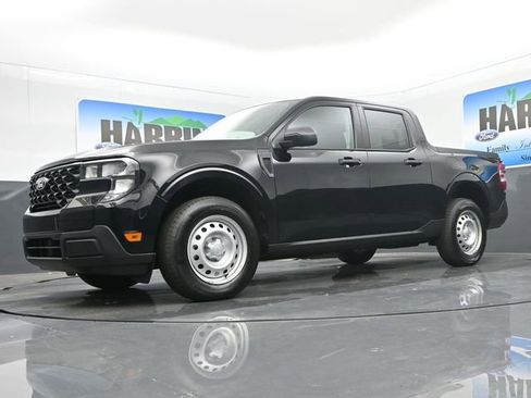 New 2025 Ford Maverick XL w/ Equipment Group 101A image 17