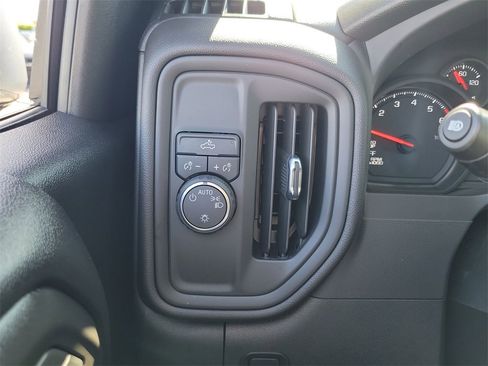 Used 2026 Chevrolet Silverado 1500 Custom image 17