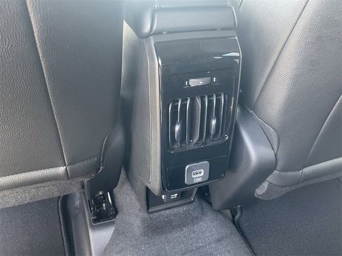 New 2025 Jeep Compass Latitude w/ Altitude Special Edition image 25