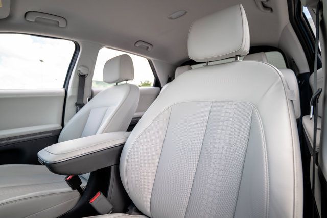 Certified 2023 Hyundai Ioniq 5 SEL AWD/4WD image 5