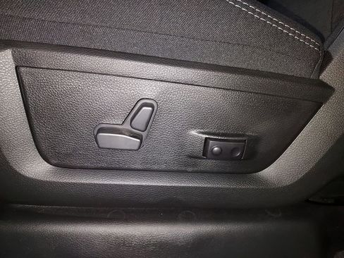 New 2026 RAM 2500 Big Horn AWD/4WD image 18